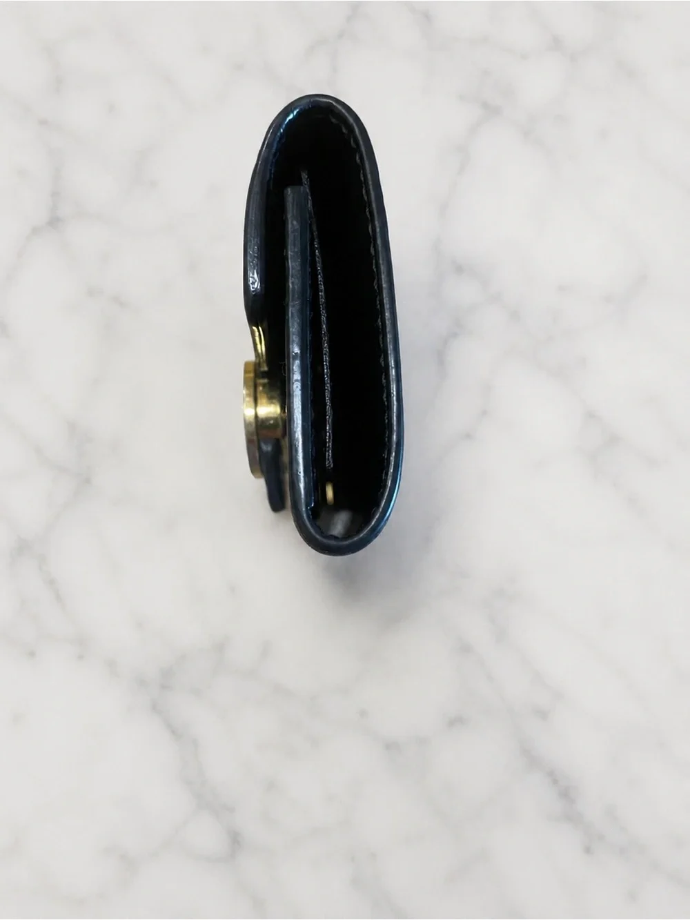 Gucci Black GG Guccissima 6-Key Holder / Key Case with Gold Hardware - Picture 4 of 5